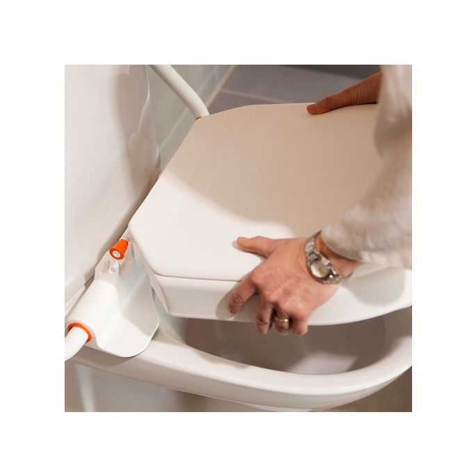 Etac Hi-Loo 803013162 Toilettensitz mit Deckel 6cm und Armlehnen weiß